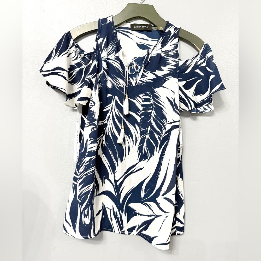 Ivanka Trump Navy White Leaf Print Cold Shoulder Ruffle Blouse Size XS